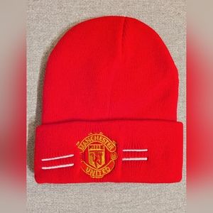 Men's red winter hat, Manchester United